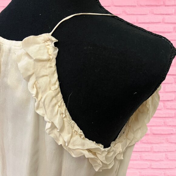 Robbi & Nikki Ruffle Sleeveless Blouse V-Neckline Smocked Hem Pullover Top Small - Picture 8 of 11